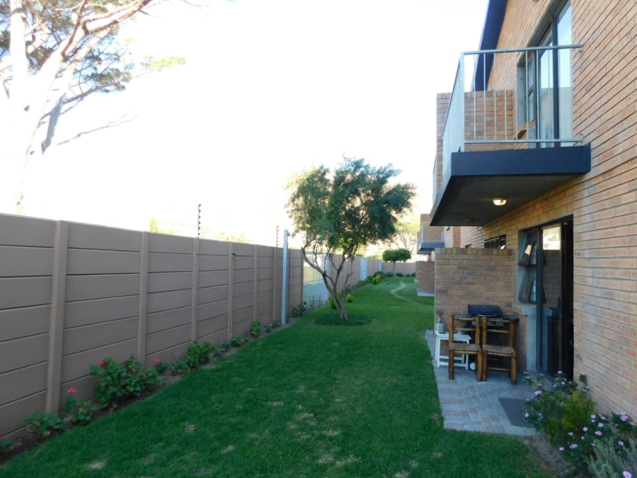 2 Bedroom Property for Sale in Pine Acres Western Cape